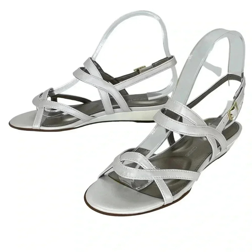 NWOB Rockport Zandra Pearlescent Faux Leather Womens Slingback Sandals - Picture 8 of 10